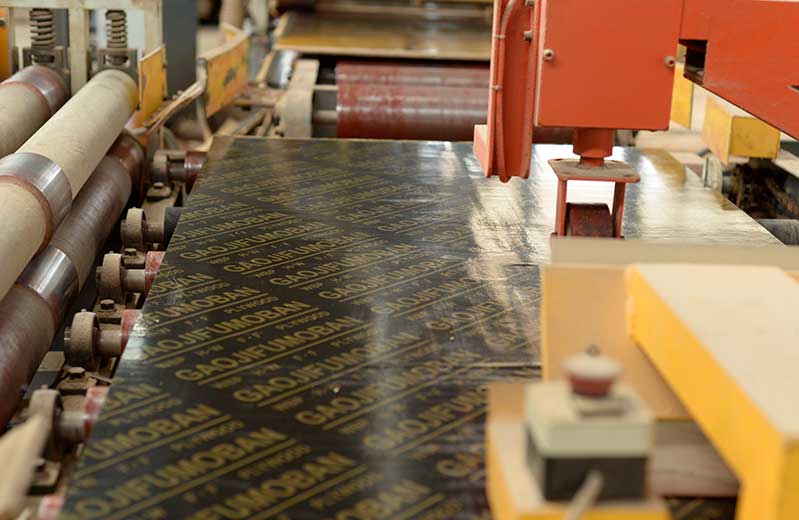 怪獸木業產品覆膜板打開北方市場